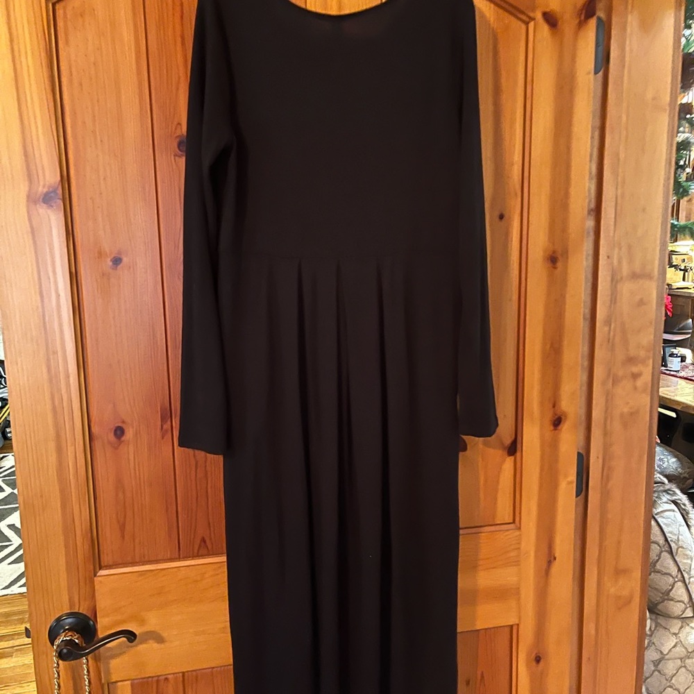 Long black dress